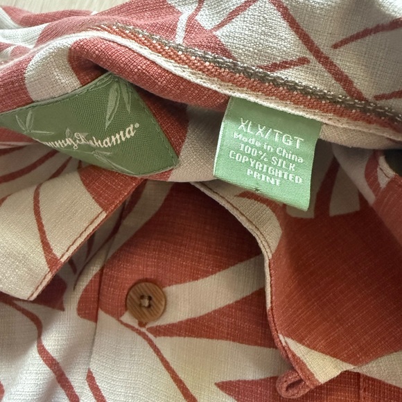 Tommy Bahama Silk Short Sleeve Hawaiian Red White Floral Shirt - Picture 5 of 7